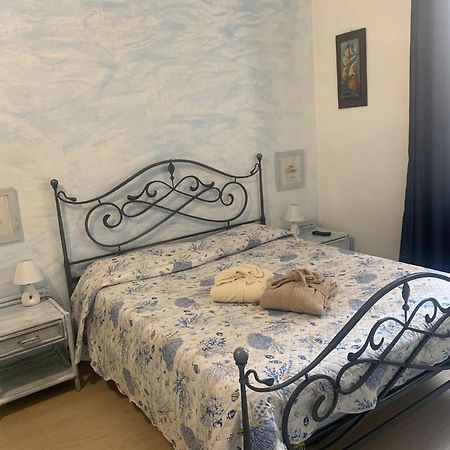 The Sea Flower Appartamento Con Giardino E Garage Auto Incluso Sanremo Eksteriør billede