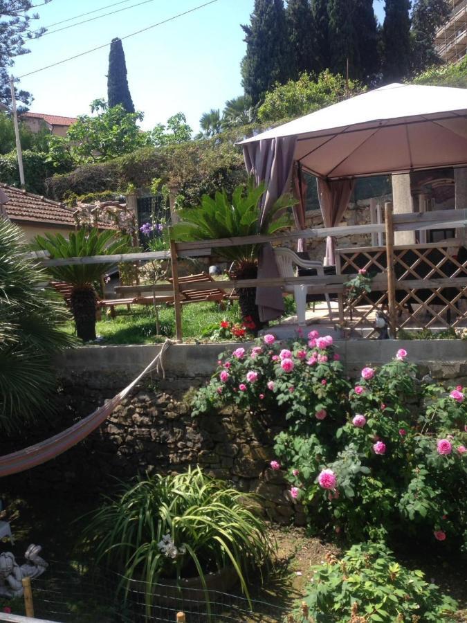 The Sea Flower Appartamento Con Giardino E Garage Auto Incluso Sanremo Eksteriør billede